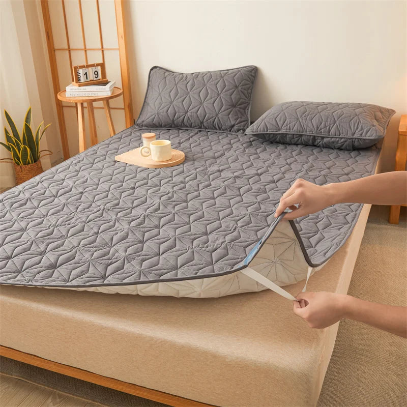 Waterproof Mattress Topper with Elastic Band Quilted Protector Pad Bedspread Winter Mattress Cover for Single/Double Bed 140/160 Secondary image