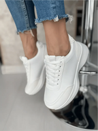 Alyssa Sneakers: Stylish Footwear