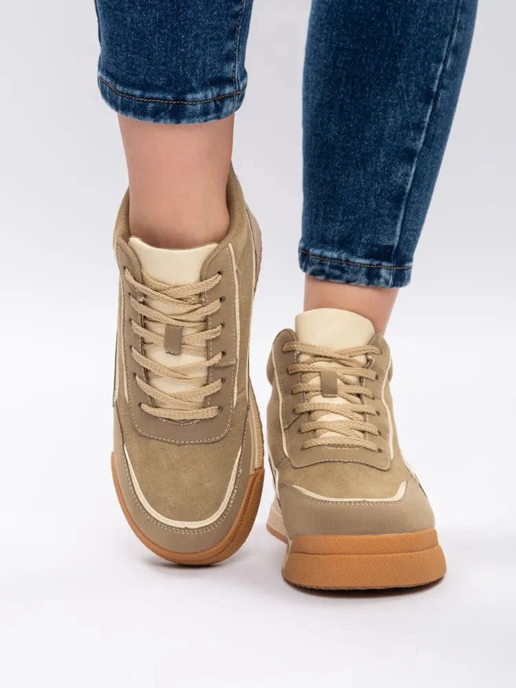 Audrey Sneakers: Stylish and Comfortable Footwear