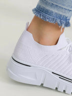 Caroline Sneakers: Stylish Comfort for Every Step