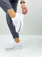 Caroline Sneakers: Stylish Comfort for Every Step