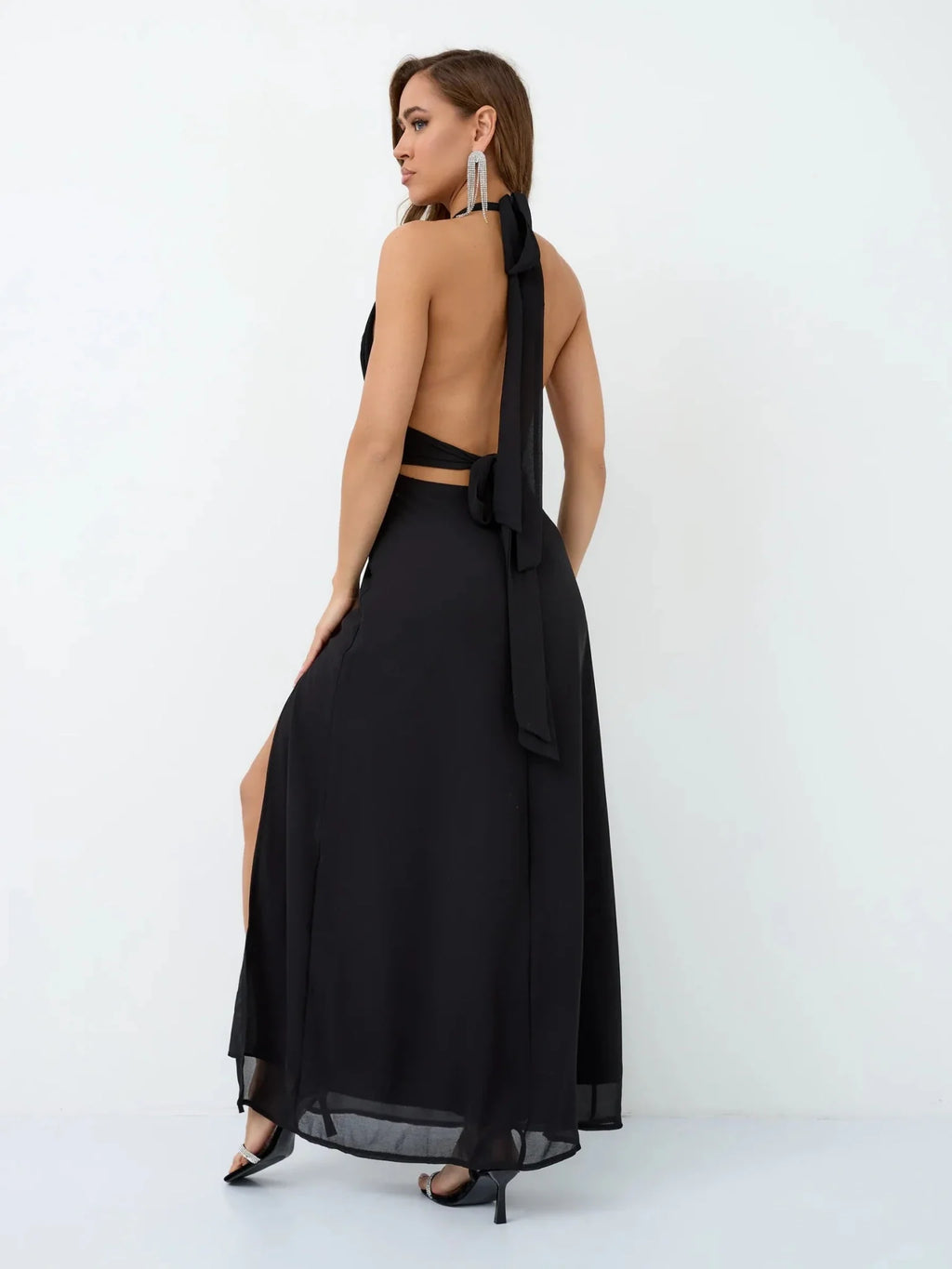Fredrick Halterneck V-Neck Dress