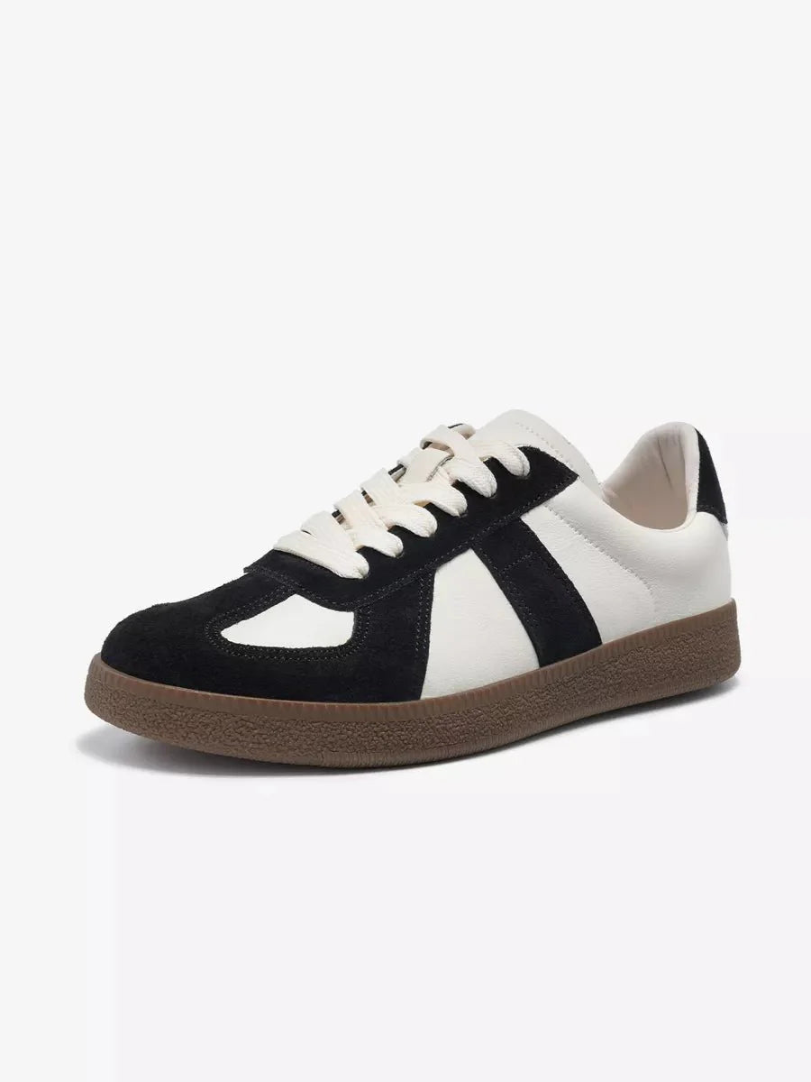 Gloria Sneakers: Stylish Comfort for Any Adventure