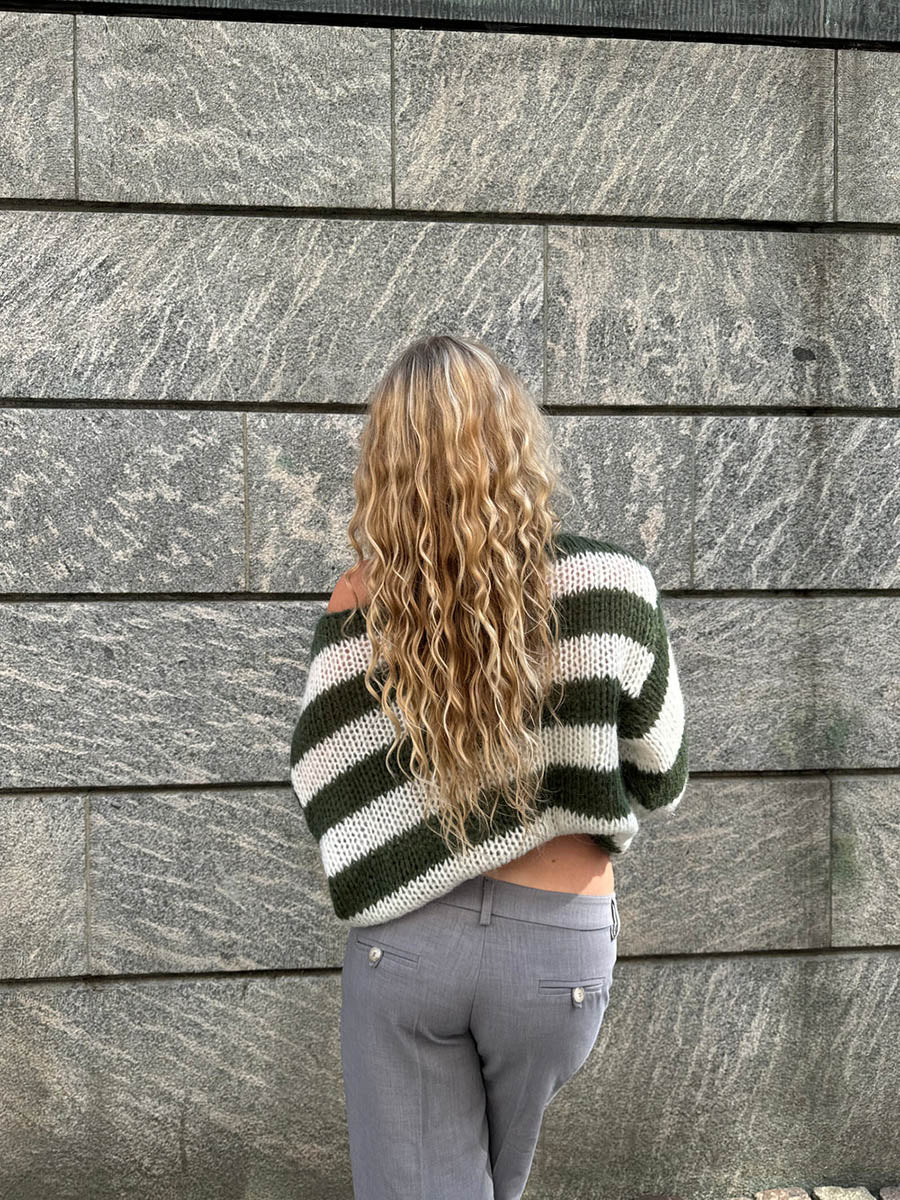 Jaida Loose Striped Pullover Sweater for Cozy Fashion