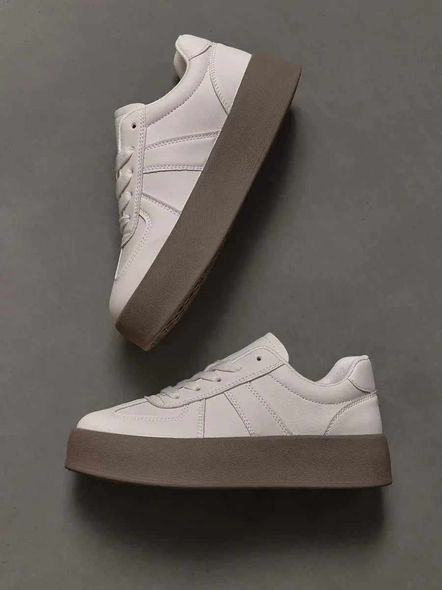 Kathleen Sneakers: Stylish Comfort for Every Step Secondary image