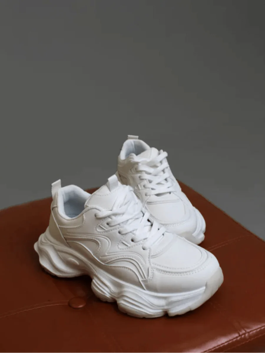 Nancy Sneakers: Stylish Comfort for Every Step Secondary image