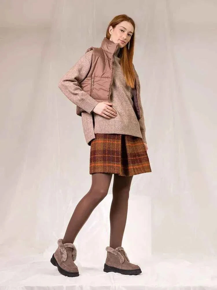 Ana Sneakers: Comfort and Style perfected. Main image