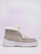 Ana Sneakers: Comfort and Style perfected.