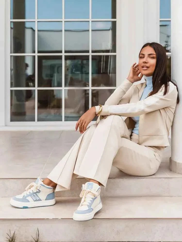 Pamela Sneakers: Step into Style Main image
